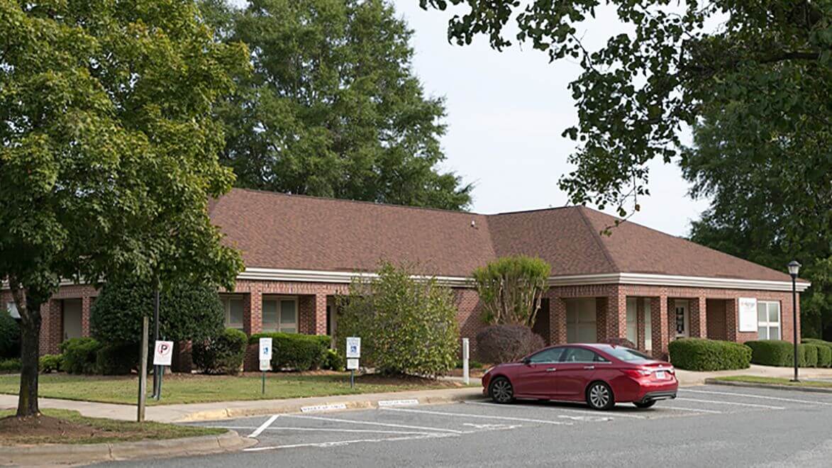 Pinnacle Dermatology - Monroe