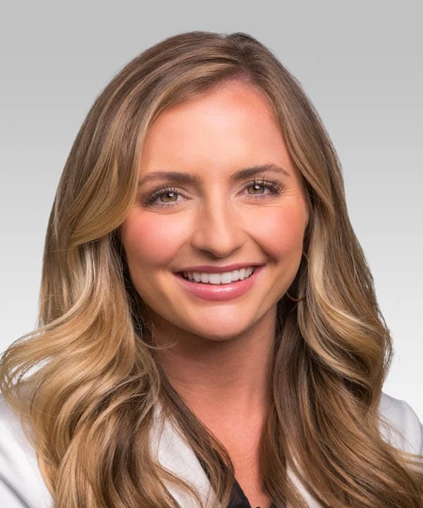 Sarah Kozar Headshot