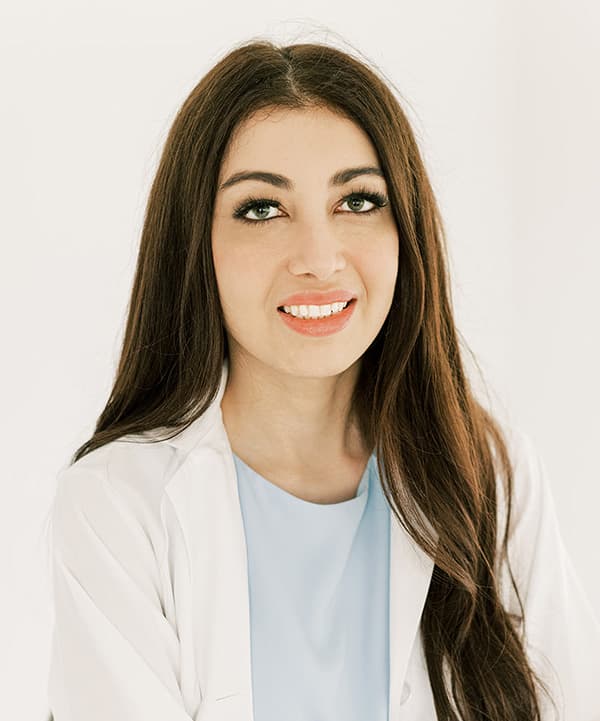 Imge Hulur Headshot
