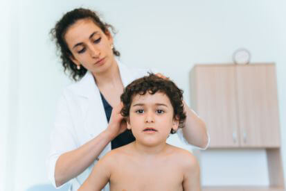 dermatologist-checking-child